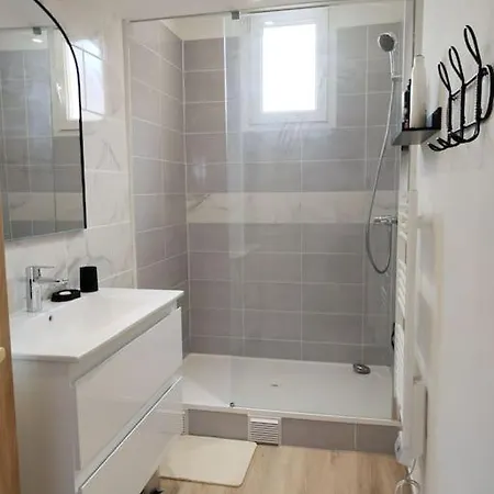Apartment Massilia Calling Proche Metro Climatise Bien Decore